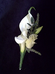 Calla lilly button hole