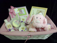 Deluxe pink baby basket